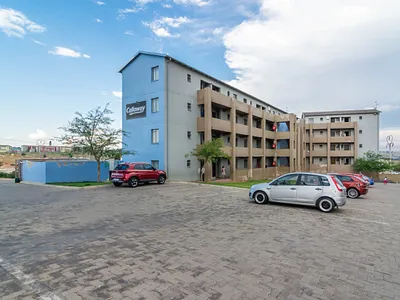 2 Bedroom Apartment For Sale in Roodepoort - fDbG.webp