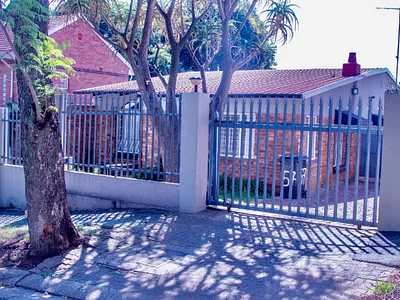 3 Bedroom House For Sale in Johannesburg - img