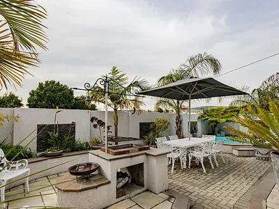 5 Bedroom House For Sale in Kuils River - 30EL.webp