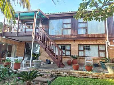 4 Bedroom House For Sale in East London - IHRu.webp