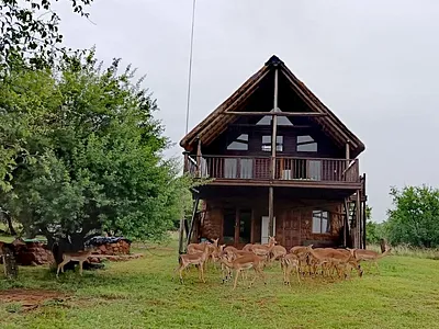 3 Bedroom House For Sale in Rustenburg - 5enY.webp