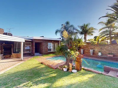 5 Bedroom House For Sale in Boksburg - Lg1l.webp