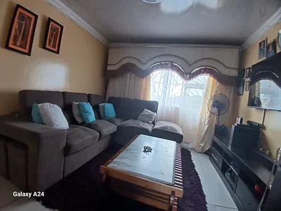 2 Bedroom House For Sale in East London - yJ8e.webp