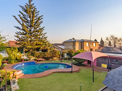 3 Bedroom House For Sale in Krugersdorp - Qig5.webp