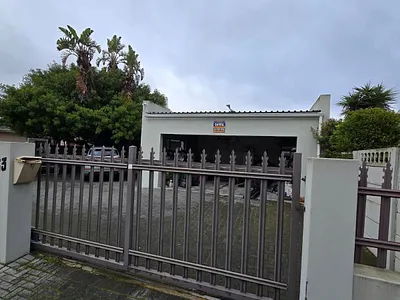 3 Bedroom House For Sale in Kraaifontein - 0dV1.webp