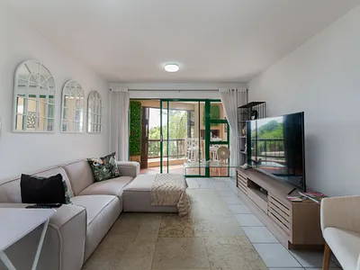 2 Bedroom Apartment For Sale in Umhlanga - XF3q.webp