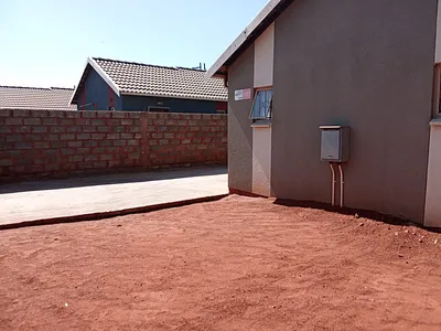 2 Bedroom House For Sale in Alberton - lUAn.webp