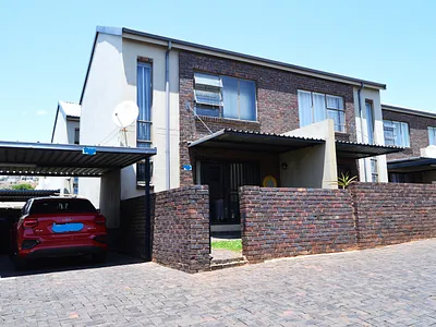 2 Bedroom Apartment To Rent in Krugersdorp - LWUo.webp