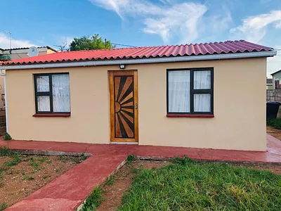 2 Bedroom House For Sale in Uitenhage - yrv3.webp