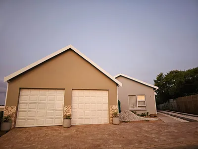 3 Bedroom House To Rent in Stilbaai West, Stilbaai - PZK4.webp