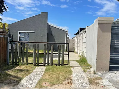 3 Bedroom House For Sale in Milnerton - B159.webp