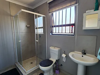 3 Bedroom House For Sale in Heidelberg - J7Y0.webp