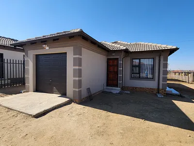 3 Bedroom House For Sale in Heidelberg - ol6g.webp