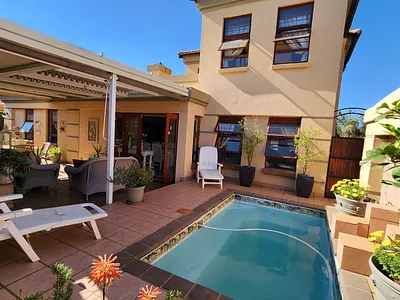 5 Bedroom Townhouse For Sale in Heidelberg - 6A7m.webp