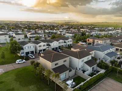 3 Bedroom Townhouse To Rent in Durbanville - VEuv.webp