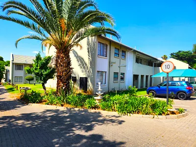 2 Bedroom Apartment For Sale in Johannesburg - ipDz.webp