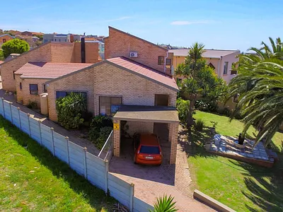 4 Bedroom House For Sale in Jeffreys Bay - A97N.webp