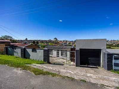 2 Bedroom House For Sale in East London - oH28.webp