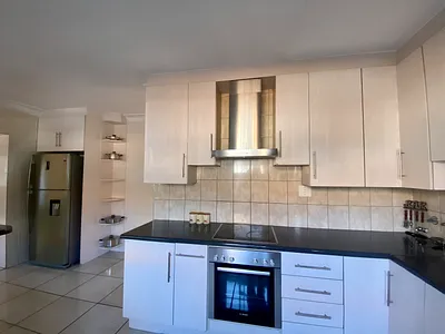 5 Bedroom House For Sale in Rustenburg - eGNn.webp