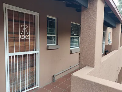 2 Bedroom Apartment To Rent in Rustenburg - sMm6.webp