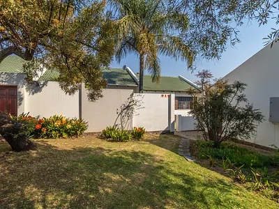 2 Bedroom Apartment For Sale in Sandton - OpSO.webp