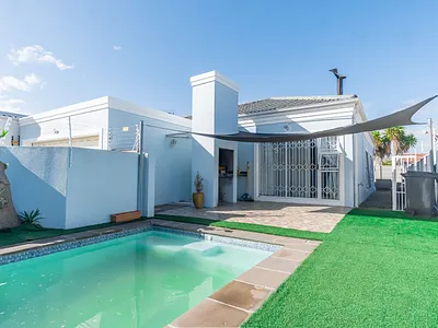3 Bedroom House For Sale in Blouberg - Vl1g.webp