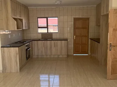 3 Bedroom Townhouse To Rent in Secunda - QBsF.webp