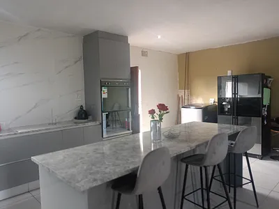 3 Bedroom House For Sale in Vereeniging - LvTY.webp