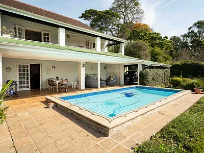 5 Bedroom House For Sale in Kloof - xXRA.webp