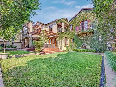 4 Bedroom House For Sale in Sandton - Kjws.webp