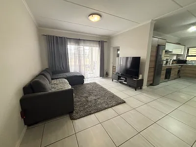 3 Bedroom Apartment For Sale in Midrand - 6NX3.webp