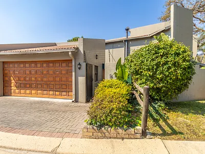 3 Bedroom House For Sale in Sandton - LMNQ.webp