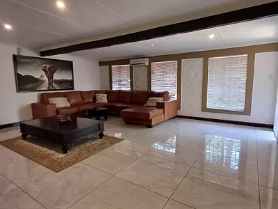 4 Bedroom House For Sale in Akasia - FoGb.webp