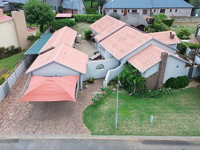 4 Bedroom House For Sale in Heidelberg - bBtW.webp