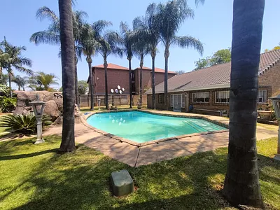 4 Bedroom House For Sale in Pretoria - kmLN.webp