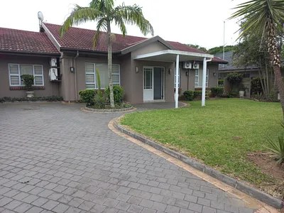 4 Bedroom House To Rent in Richards Bay - SCn3.webp