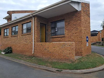 2 Bedroom House For Sale in East London - 79os.webp