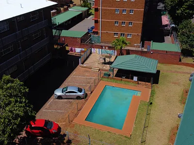 1.5 Bedroom Apartment For Sale in Pretoria - lr9U.webp