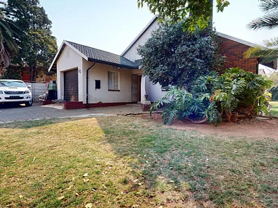 3 Bedroom House For Sale in Germiston - vtUv.webp