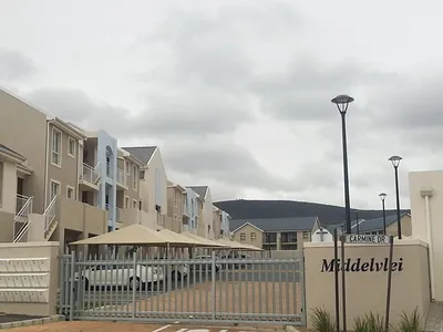 2 Bedroom Apartment To Rent in Milnerton - z7E8.webp