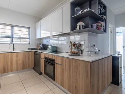 3 Bedroom Apartment To Rent in Blouberg - RGE3.webp