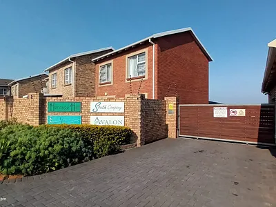 2 Bedroom Townhouse To Rent in Port Elizabeth - img