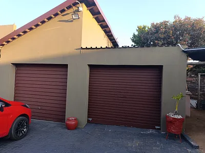 4 Bedroom House For Sale in Witbank - cVAq.webp