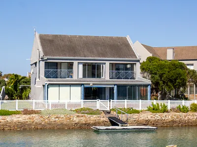 4 Bedroom House For Sale in Port Alfred - Rr4p.webp