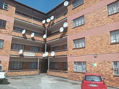 2 Bedroom Apartment For Sale in East London - yagO.webp