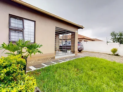 4 Bedroom House For Sale in Boksburg - c2VG.webp