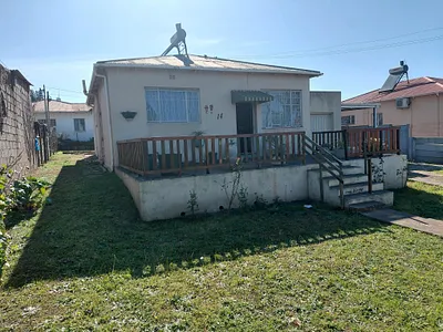2 Bedroom House For Sale in Uitenhage - FiFm.webp