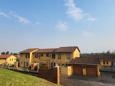 3 Bedroom Apartment For Sale in Empangeni - 1Ea3.webp