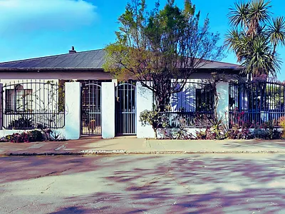 5 Bedroom House For Sale in Boksburg - Fg1K.webp