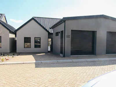 2 Bedroom Townhouse To Rent in Hartenbos - 3nD4.webp